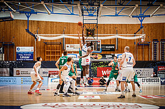 Basketball, bet-at-home Basketball Superliga 2021/22, Playoffs, Viertelfinale Spiel 1, Oberwart Gunners, Kapfenberg Bulls, #featured Jumpball
