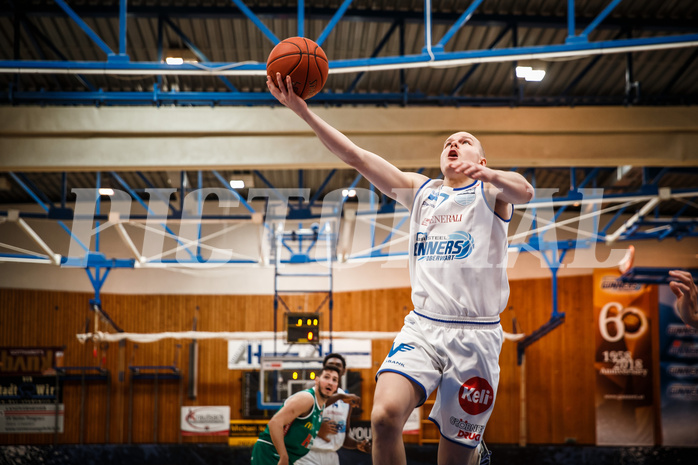 Basketball, bet-at-home Basketball Superliga 2021/22, Playoffs, Viertelfinale Spiel 1, Oberwart Gunners, Kapfenberg Bulls, Sebastian Käferle (7)