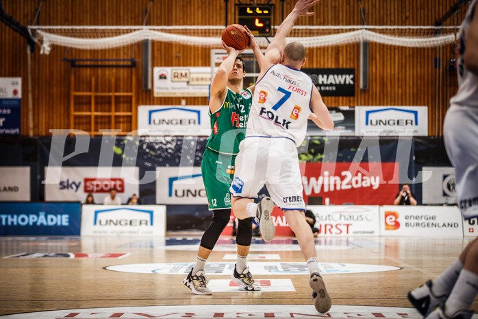 Basketball, bet-at-home Basketball Superliga 2021/22, Playoffs, Viertelfinale Spiel 1, Oberwart Gunners, Kapfenberg Bulls, Nemanja Krstic (12)