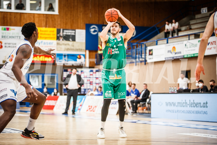 Basketball, bet-at-home Basketball Superliga 2021/22, Playoffs, Viertelfinale Spiel 1, Oberwart Gunners, Kapfenberg Bulls, Andrija Matic (4)