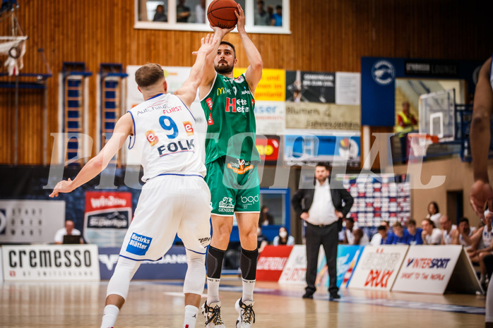 Basketball, bet-at-home Basketball Superliga 2021/22, Playoffs, Viertelfinale Spiel 1, Oberwart Gunners, Kapfenberg Bulls, Milos Grubor (9)