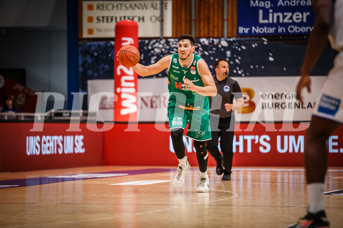 Basketball, bet-at-home Basketball Superliga 2021/22, Playoffs, Viertelfinale Spiel 1, Oberwart Gunners, Kapfenberg Bulls, Andrija Matic (4)