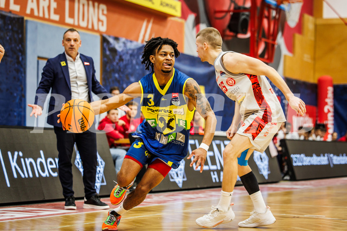 Basketball, win2day Basketball Superliga 2023/24, Grunddurchgang 8.Runde, Traiskirchen Lions, UBSC Graz, Zachery Deshon Cooks (3)