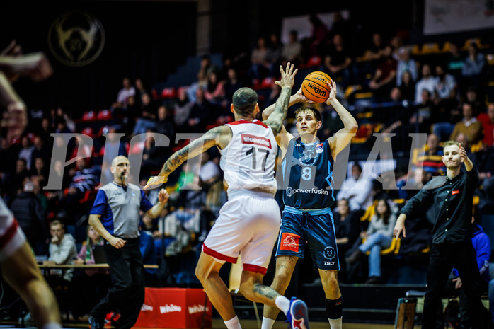 Basketball, Win2Day Superliga 2023/24, Grunddurchgang 8.Runde, BC Vienna, Vienna Timberwolves, Ivan Siriscevic (17), Elias Wlasak (8)