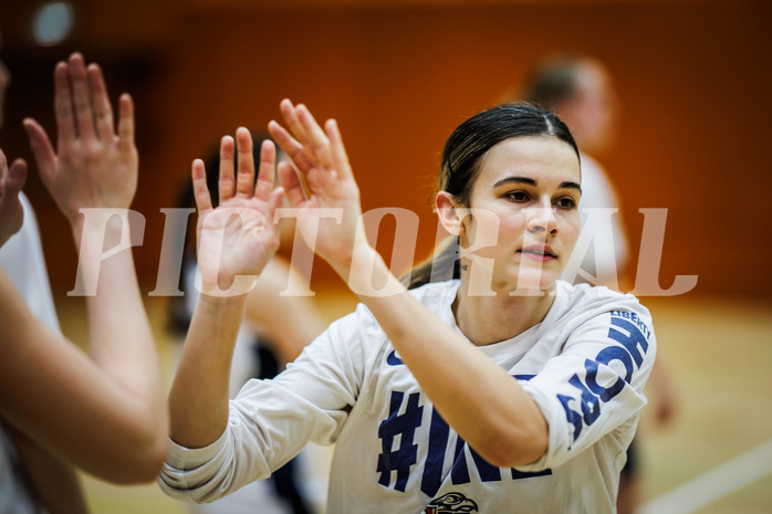 Basketball, Win2Day Basketball Damen Superliga 2023/24, Grunddurchgang 4.Runde, Vienna Timberwolves, UBSC-DBBC Graz, Iva Ilic (10)