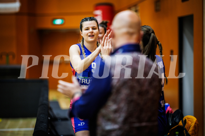 Basketball, Win2Day Basketball Damen Superliga 2023/24, Grunddurchgang 4.Runde, Vienna Timberwolves, UBSC-DBBC Graz, Maria Repelnig (9)