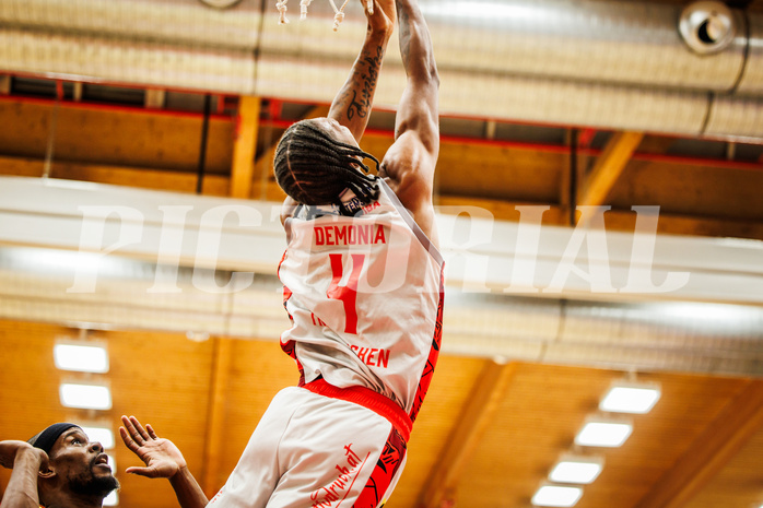 Basketball, win2day Basketball Superliga 2023/24, Grunddurchgang 8.Runde, Traiskirchen Lions, UBSC Graz, Demarcus Demonia (4)