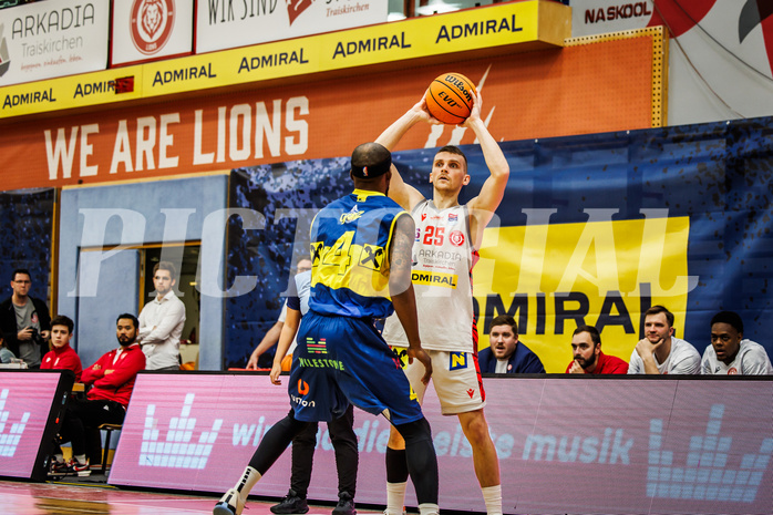 Basketball, win2day Basketball Superliga 2023/24, Grunddurchgang 8.Runde, Traiskirchen Lions, UBSC Graz, Edgars Lasenbergs (25)