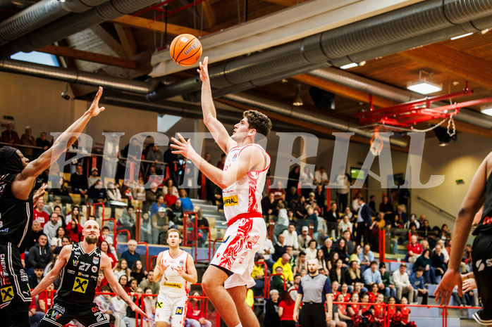 Basketball, win2day Basketball Superliga 2024/25, 8. Platzierungsrunde, Traiskirchen Lions, Flyers Wels, Aleksej Kostic (6)
