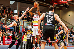 Basketball, win2day Basketball Superliga 2024/25, 8. Platzierungsrunde, Traiskirchen Lions, Flyers Wels, Nelson Haskin (21)
