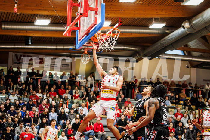 Basketball, win2day Basketball Superliga 2024/25, 8. Platzierungsrunde, Traiskirchen Lions, Flyers Wels, Obinna Anthony Ndukwe (2)