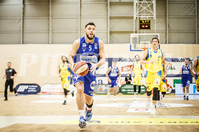 Basketball, bet-at-home Basketball Superliga 2019/20, Platzierungsrunde 3.Runde, SKN St. Pölten Basketball, Oberwart Gunners, Ignas Fiodorovas (5)