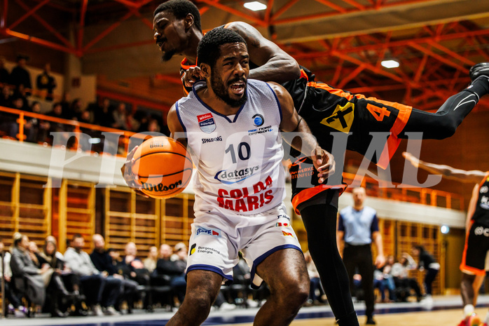Basketball, win2day Basketball Superliga 2023/224, Grunddurchgang Runde 11, BBC Nord Dragonz, Fürstenfeld Panthers, Austen Awosika (10)