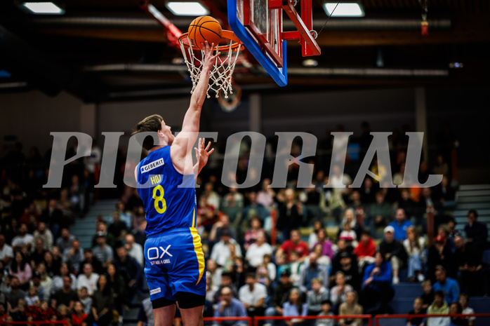 Basketball, Win2Day Superliga 2024/25, Grunddurchgang 4.Runde, Traiskirchen Lions, St. Pölten, Magnus Hoj Madsen (8)