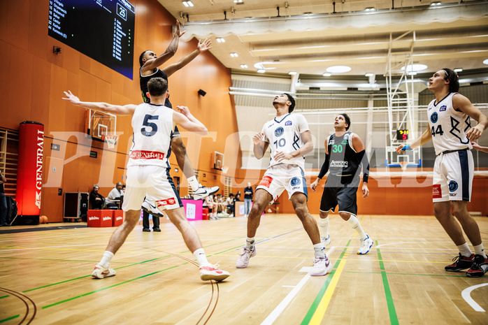 Basketball, Basketball Zweite Liga 2024/25, Grunddurchgang 4.Runde, Vienna Timberwolves, UDW Alligators, Steven Kaltenbrunner (8)