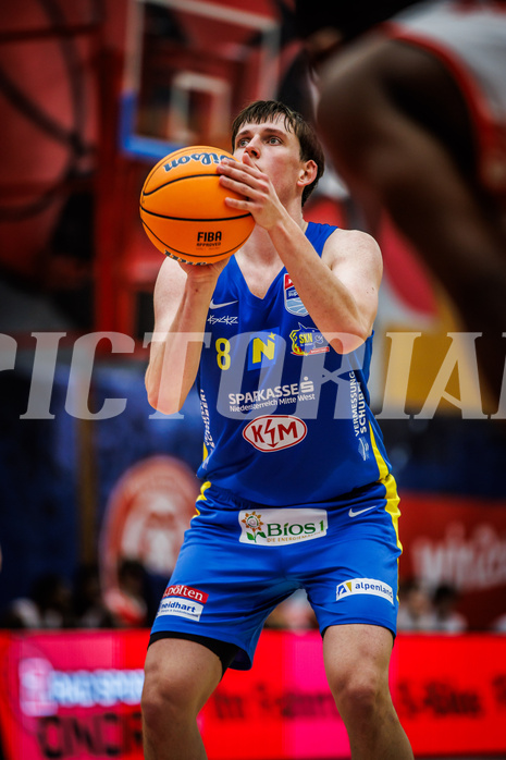 Basketball, Win2Day Superliga 2024/25, Grunddurchgang 4.Runde, Traiskirchen Lions, St. Pölten, Magnus Hoj Madsen (8)