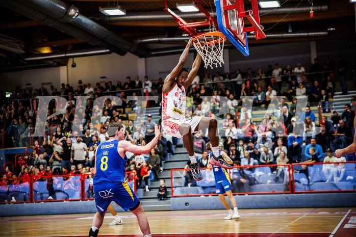Basketball, Win2Day Superliga 2024/25, Grunddurchgang 4.Runde, Traiskirchen Lions, St. Pölten, Nelson Haskin (21)