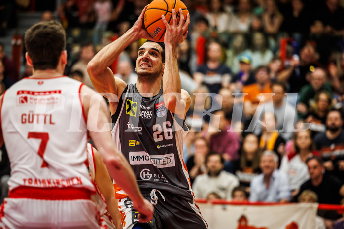 Basketball, win2day Basketball Superliga 2024/25, Playoff Viertelfinale 2. Spiel, Traiskirchen Lions, Klosterneuburg Dukes, Milos Vranes (26)