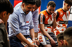 Basketball, win2day Basketball Superliga 2024/25, Playoff Viertelfinale 2. Spiel, Traiskirchen Lions, Klosterneuburg Dukes, Damir Zeleznik (Head Coach)