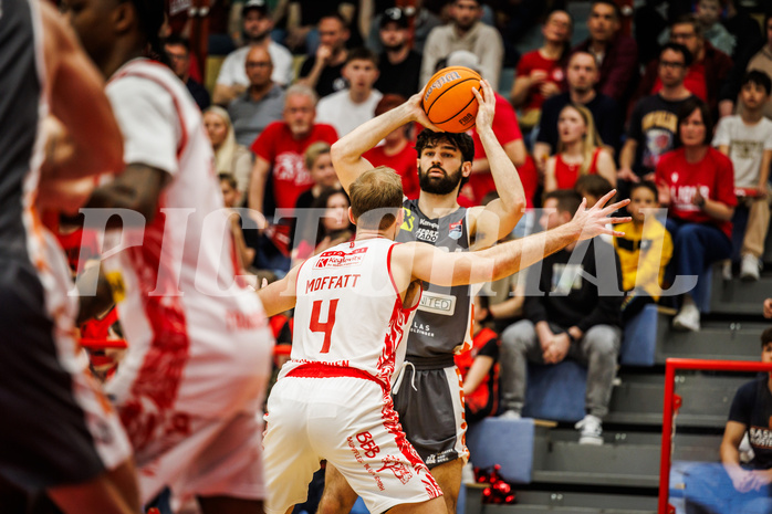 Basketball, win2day Basketball Superliga 2024/25, Playoff Viertelfinale 2. Spiel, Traiskirchen Lions, Klosterneuburg Dukes, Will Carius (24)