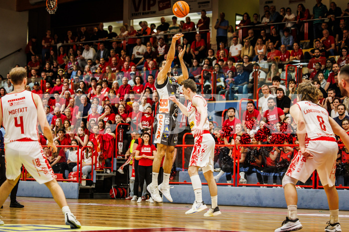 Basketball, win2day Basketball Superliga 2024/25, Playoff Viertelfinale 2. Spiel, Traiskirchen Lions, Klosterneuburg Dukes, Milos Vranes (26)