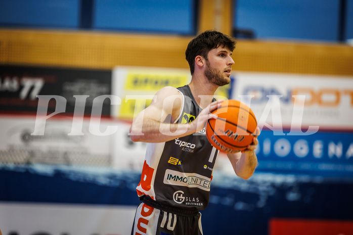 Basketball, win2day Basketball Superliga 2024/25, Playoff Viertelfinale 2. Spiel, Traiskirchen Lions, Klosterneuburg Dukes, Lennart Burgemeister (10)