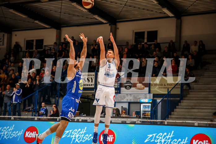 Basketball, Admiral Basketball Superliga 2019/20, Platzierungsrunde 3.Runde, Oberwart Gunners, Gmunden Swans, Andrius Mikutis (5)