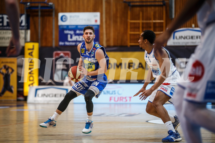Basketball, Admiral Basketball Superliga 2019/20, Platzierungsrunde 3. Runde, Oberwart Gunners, Gmunden Swans, Daniel Friedrich (6)