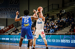 Basketball, bet-at-home Basketball Superliga 2021/22, Grunddurchgang Runde 8, Oberwart Gunners, Gmunden Swans, Brock Gardner (10)