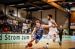 Basketball, bet-at-home Basketball Superliga 2021/22, Grunddurchgang Runde 8, Oberwart Gunners, Gmunden Swans, Lukas Schartmüller (11)