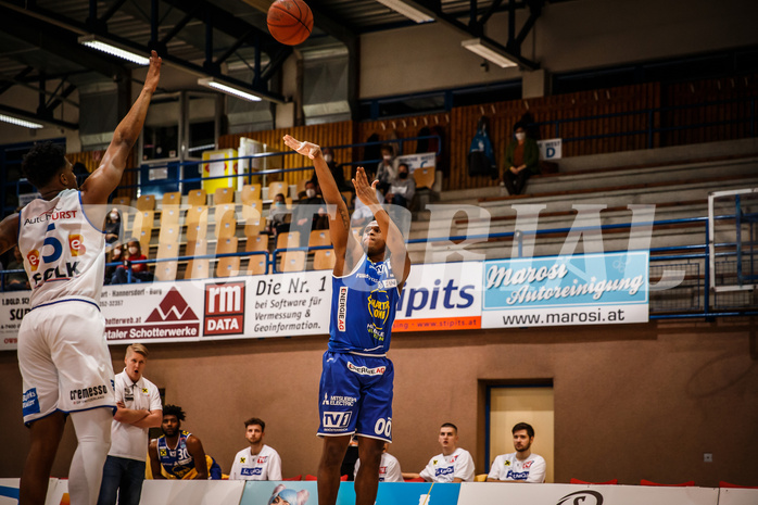 Basketball, bet-at-home Basketball Superliga 2021/22, Grunddurchgang Runde 8, Oberwart Gunners, Gmunden Swans, Stephon Jelks (15)