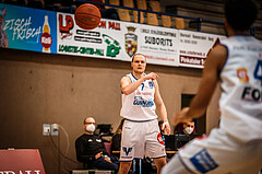 Basketball, bet-at-home Basketball Superliga 2021/22, Grunddurchgang Runde 8, Oberwart Gunners, Gmunden Swans, Sebastian Käferle (7)