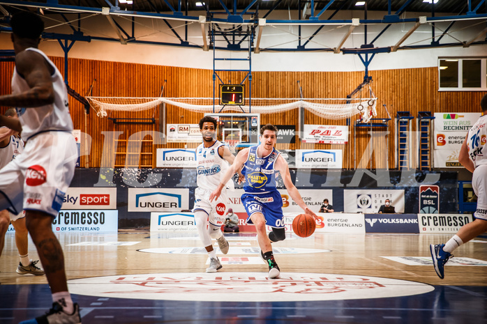 Basketball, bet-at-home Basketball Superliga 2021/22, Grunddurchgang Runde 8, Oberwart Gunners, Gmunden Swans, Benedikt Güttl (7)