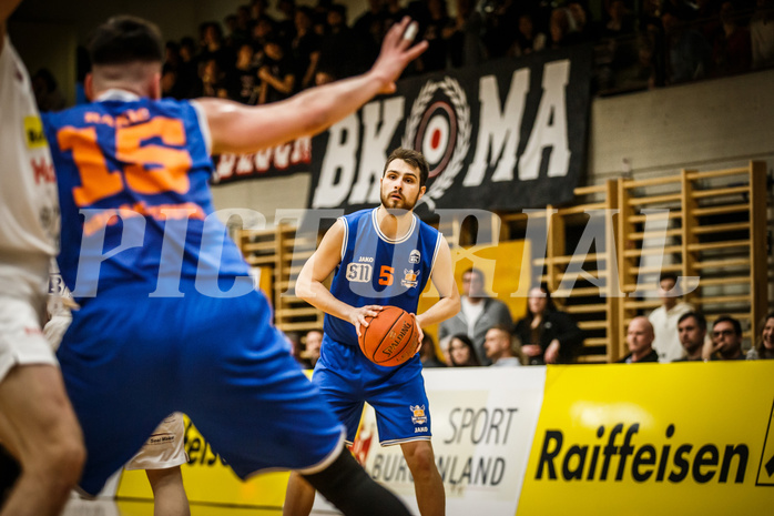 Basketball, Basketball Zweite Liga 2022/23, Playoff, Viertelfinale Spiel 2
, Mattersburg Rocks, BBU Salzburg, R. Miksch (5)