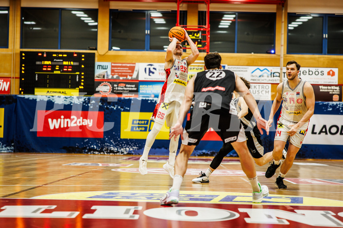 Basketball, win2day Basketball Superliga 2023/24, Grunddurchgang 16.Runde, Traiskirchen Lions, Kapfenberg Bulls, Edgars Lasenbergs (25)
