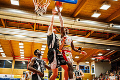 Basketball, win2day Basketball Superliga 2023/24, Grunddurchgang 16.Runde, Traiskirchen Lions, Kapfenberg Bulls, Davon Clare (5)