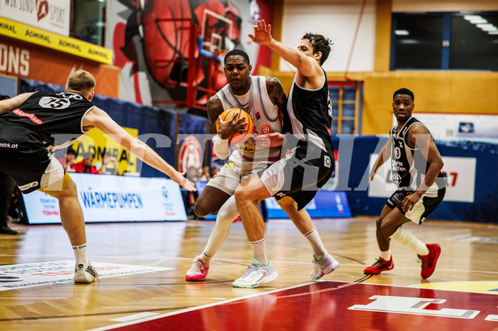 Basketball, win2day Basketball Superliga 2023/24, Grunddurchgang 16.Runde, Traiskirchen Lions, Kapfenberg Bulls, Davon Clare (5)