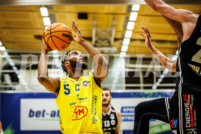 Basketball, Win2Day Superliga 2023/24, Grunddurchgang 16.Runde, SKN St. Pölten, Flyers Wels, Michael Anthony Randolph Jr. (5)