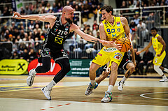 Basketball, Win2Day Superliga 2023/24, Grunddurchgang 16.Runde, SKN St. Pölten, Flyers Wels, Christian Von Fintel (27), Roman Jagsch (9)