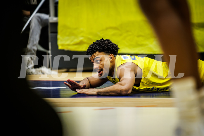 Basketball, Win2Day Superliga 2023/24, Grunddurchgang 16.Runde, SKN St. Pölten, Flyers Wels, Steven Kaltenbrunner (7)