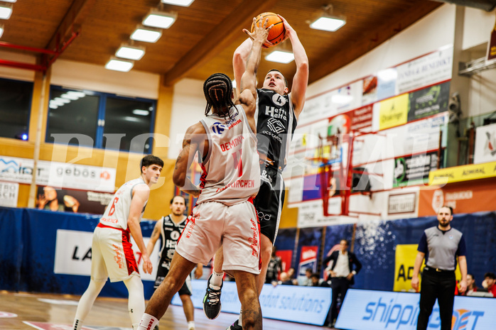 Basketball, win2day Basketball Superliga 2023/24, Grunddurchgang 16.Runde, Traiskirchen Lions, Kapfenberg Bulls, Noah Baumann (4)