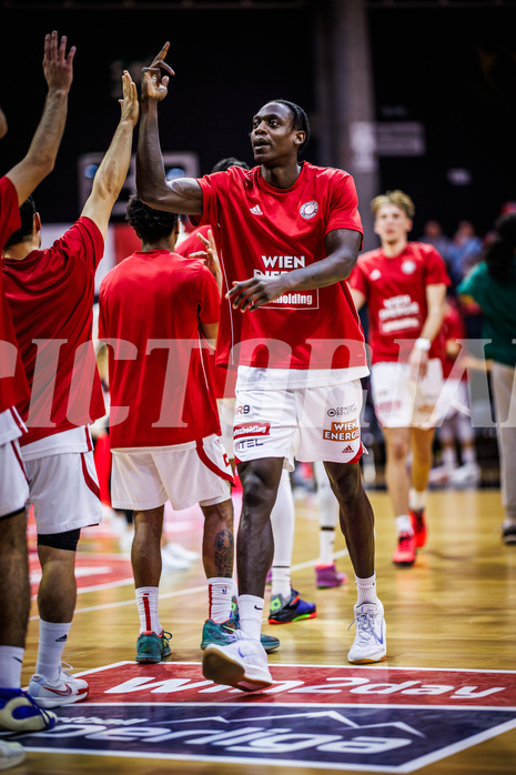 Basketball, Win2Day Superliga 2024/25, Grunddurchgang 7.Runde, BC Vienna, Klosterneuburg Dukes, Julio Calver de Assis Afonso (11)