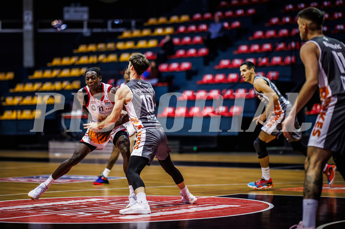 Basketball, Win2Day Superliga 2024/25, Grunddurchgang 7.Runde, BC Vienna, Klosterneuburg Dukes, Julio Calver de Assis Afonso (11), Lennart Burgemeister (10)