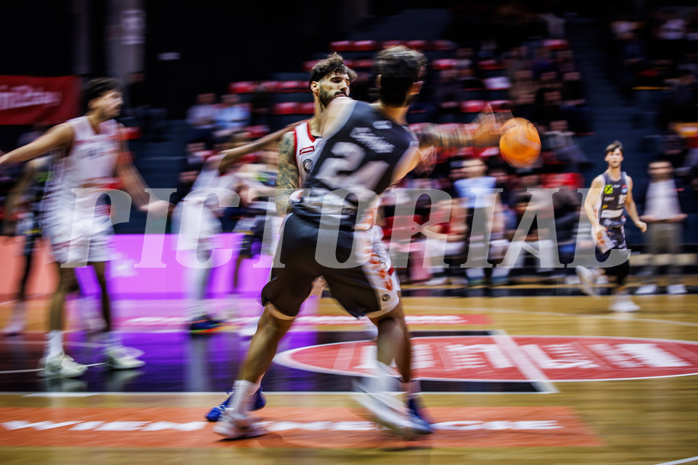 Basketball, Win2Day Superliga 2024/25, Grunddurchgang 7.Runde, BC Vienna, Klosterneuburg Dukes, Ivan Siriscevic (17), Will Carius (24)