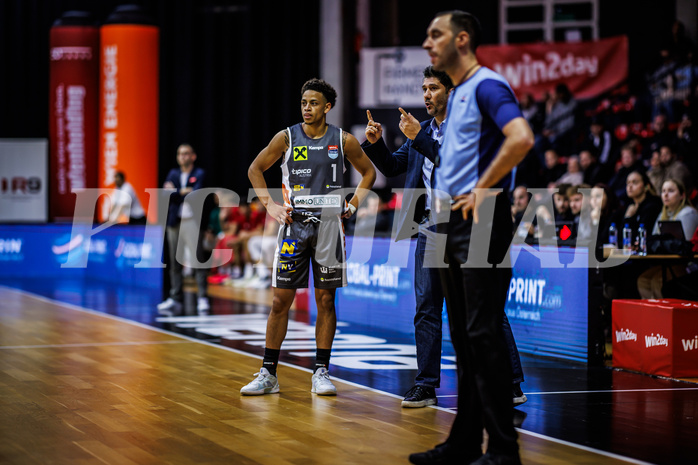 Basketball, Win2Day Superliga 2024/25, Grunddurchgang 7.Runde, BC Vienna, Klosterneuburg Dukes, Kyler Shon Jenkins (1), Damir Zeleznik (Head Coach)