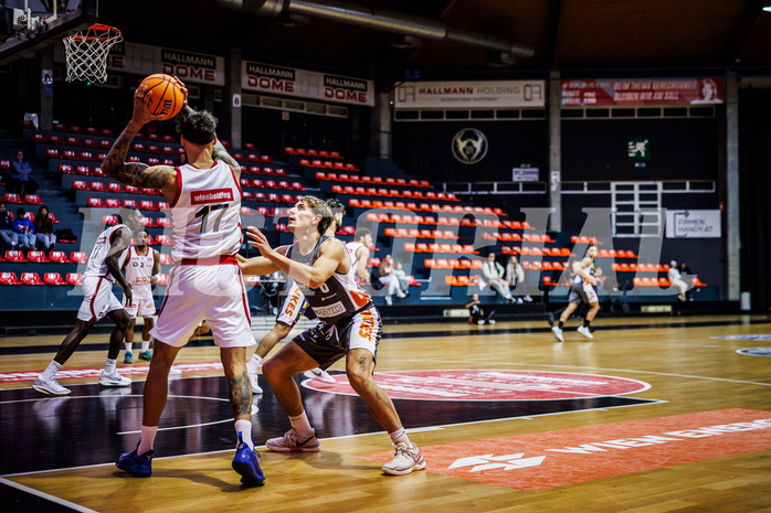 Basketball, Win2Day Superliga 2024/25, Grunddurchgang 7.Runde, BC Vienna, Klosterneuburg Dukes, Ivan Siriscevic (17), Elias Wlasak (6)