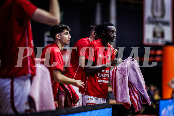Basketball, Win2Day Superliga 2024/25, Grunddurchgang 7.Runde, BC Vienna, Klosterneuburg Dukes, Sheriff Seedy Drammeh (0)