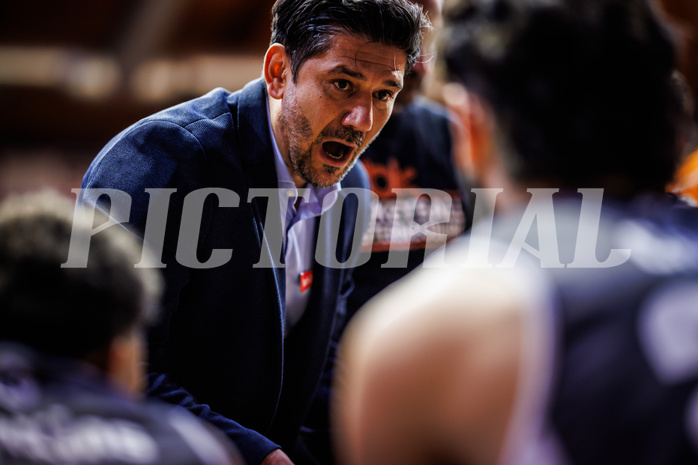 Basketball, Win2Day Superliga 2024/25, Grunddurchgang 7.Runde, BC Vienna, Klosterneuburg Dukes, Damir Zeleznik (Head Coach)