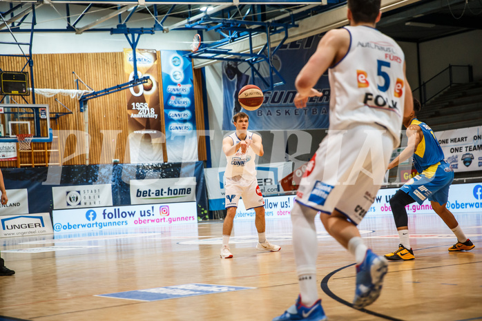 Basketball, bet-at-home Basketball Superliga 2020/21, Platzierungsrunde, 8. Runde, Oberwart Gunners, SKN St. Pölten, Jonathan Knessl (12)