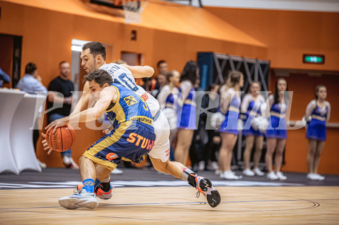 Basketball, Win2Day Superliga 2022/23, Grunddurchgang 2.Runde, Vienna D.C. Timberwolves, UBSC Raiffeisen Graz, Paul Isbetcherian (9), Jakob Szkutta (10)